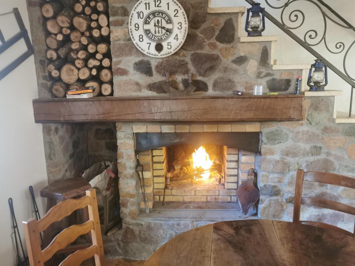 Belle maison de village au pied du GR20 Calenzana Extérieur photo